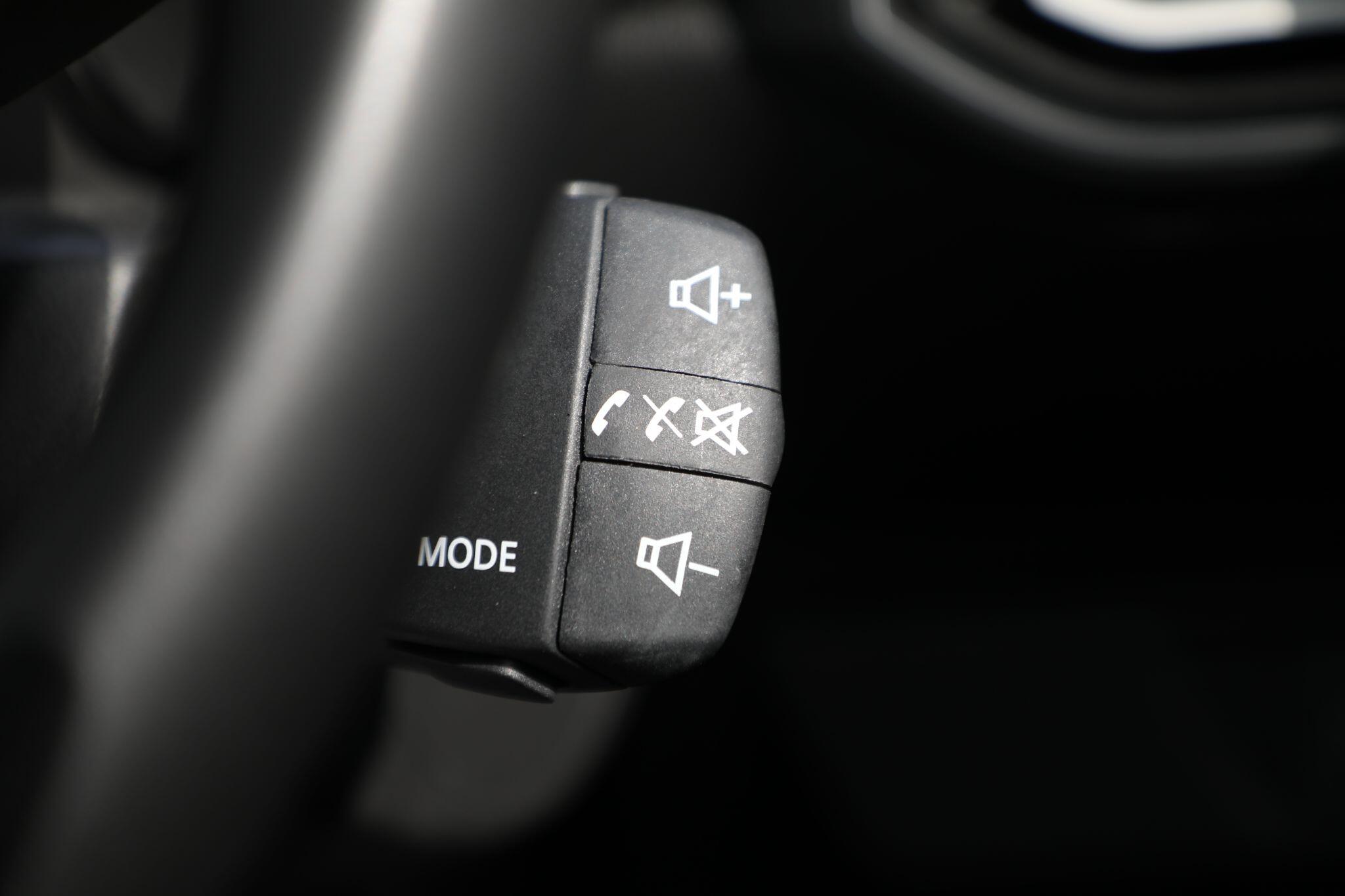 Large vehicle image